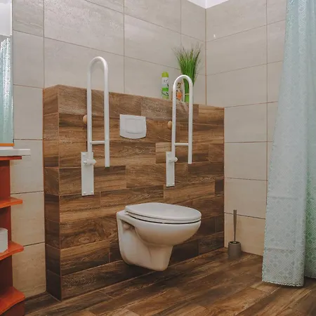 Nad Zalewem Bukowka 3*