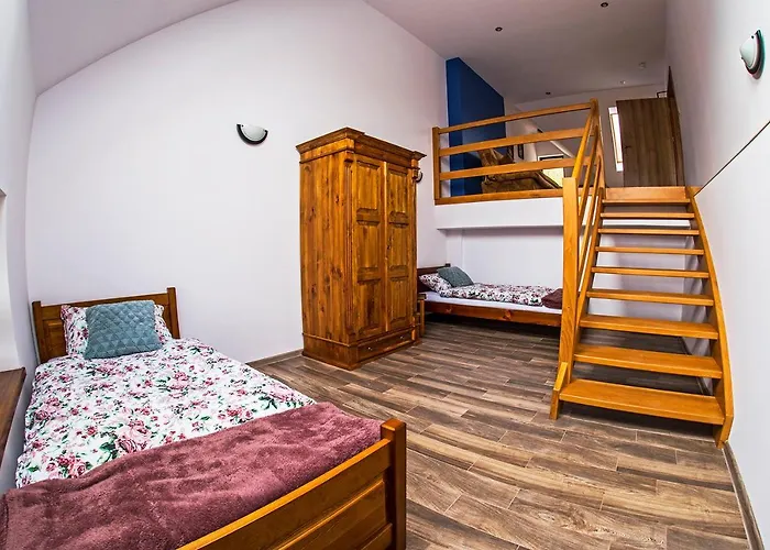 Hotel apartamentowy Nad Zalewem Bukówka 3*